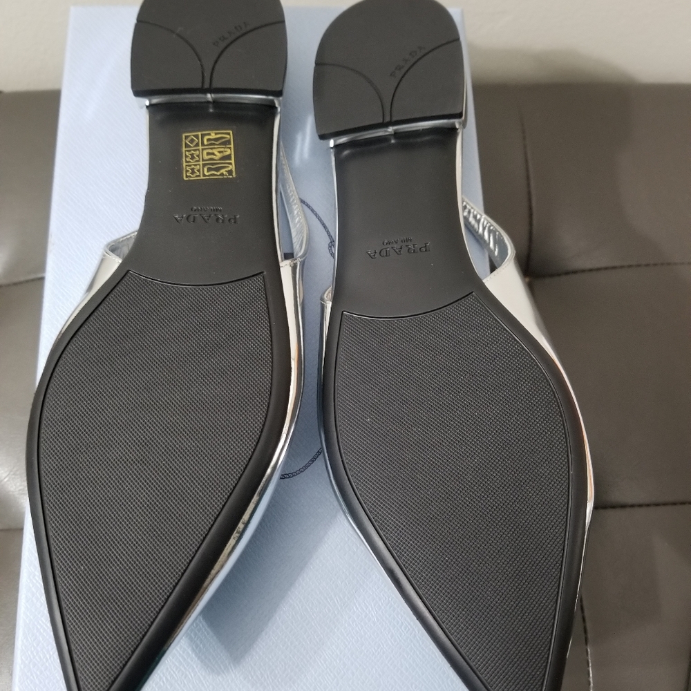 Sold!!!NWT Prada Slingback flats in size 38.5 - Picture 6 of 6